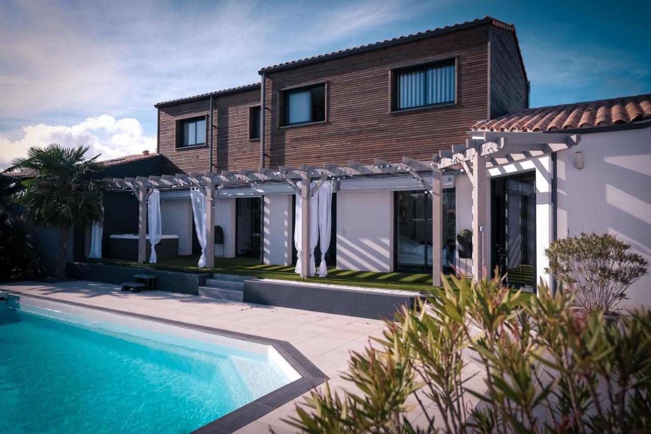Suites By Aix Keys Avec Jacuzzi Privatif 5 Min Des Plages Fouras Saint-Laurent-de-la-Prée Exterior foto