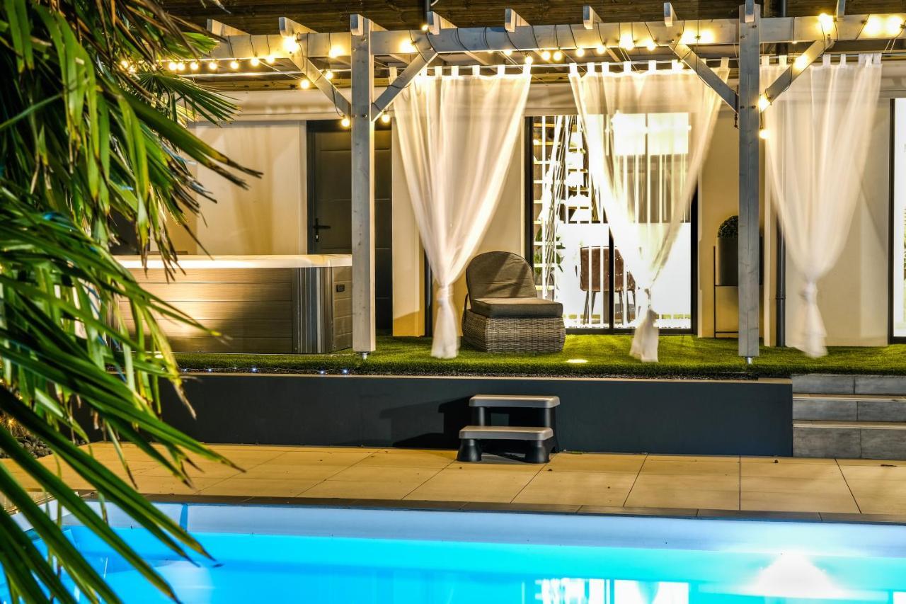 Suites By Aix Keys Avec Jacuzzi Privatif 5 Min Des Plages Fouras Saint-Laurent-de-la-Prée Exterior foto