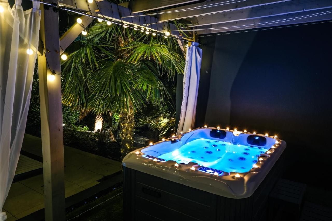 Suites By Aix Keys Avec Jacuzzi Privatif 5 Min Des Plages Fouras Saint-Laurent-de-la-Prée Exterior foto
